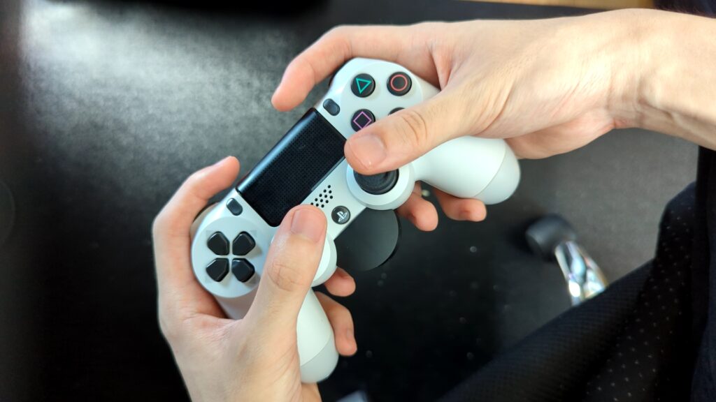 Fpsにおけるコントローラーの持ち方8種 それぞれの特徴やメリットデメリット えふびろぐ